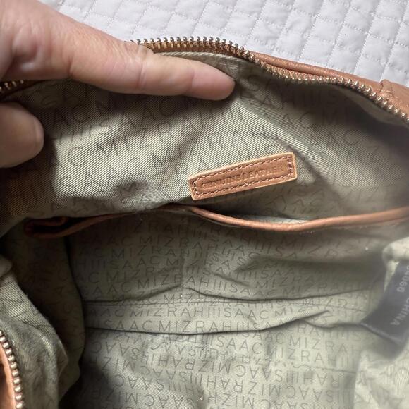 ISAAC MIZRAHI Bridgehampton Tan Pebbled Genuine Leather Hobo‎ Purse Tassel Charm - Picture 10 of 13